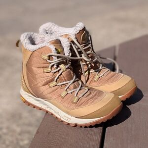 Merrell Women's Antora Side Zip Sneaker Boots Hiking Outdoor Size 8 Hardly Worn